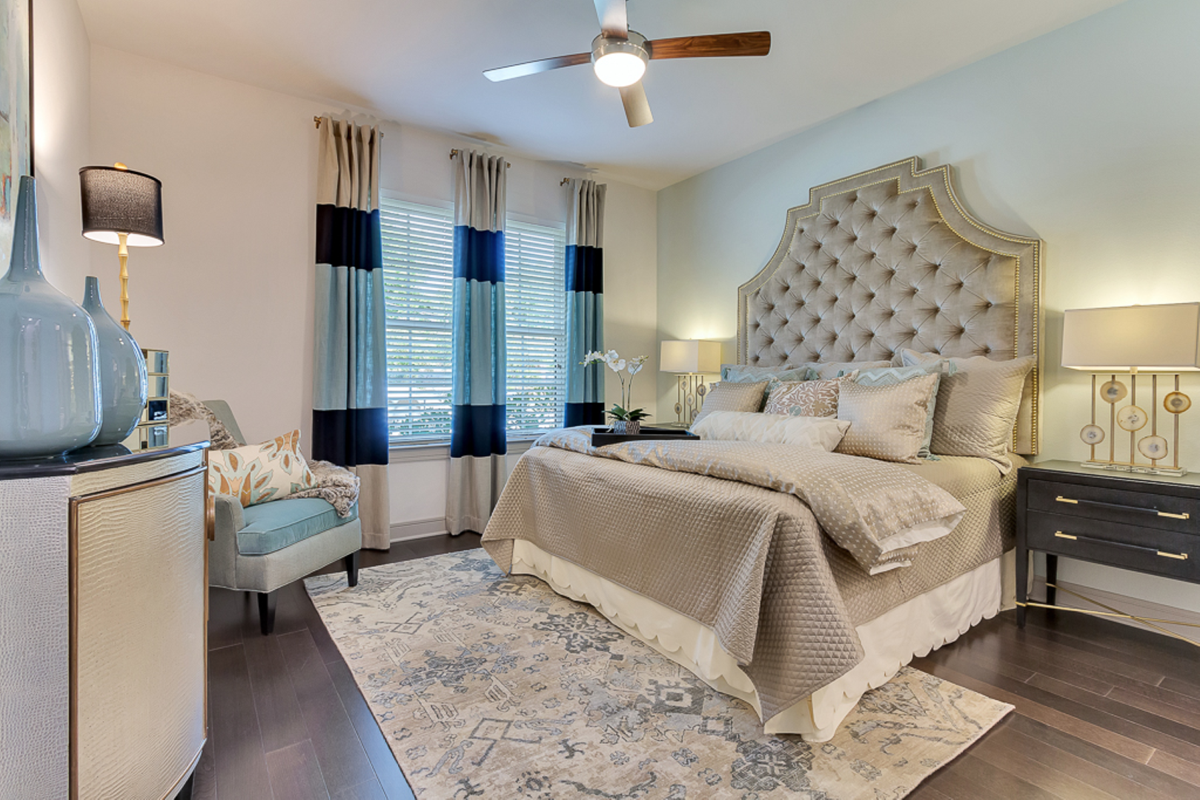 The Laurel Preston Hollow Apartments